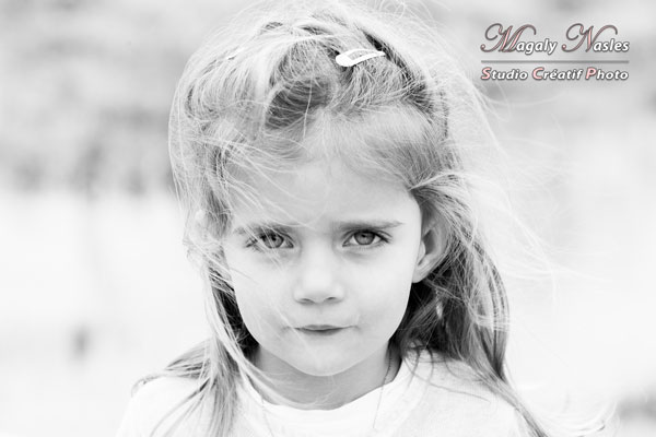 Portrait enfant noir et blanc